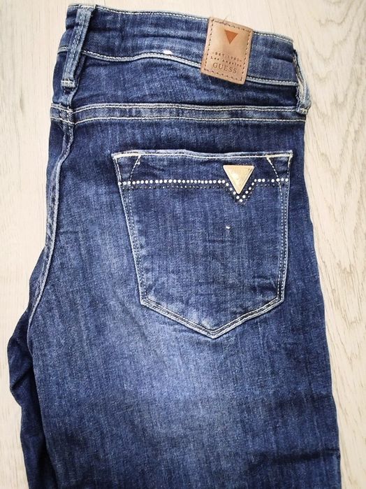 Женские джинсы "Guess"