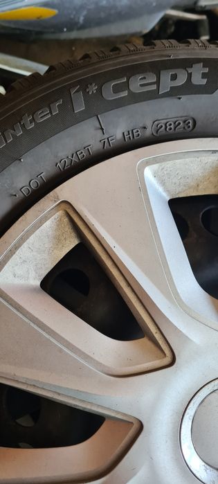 Roti complete iarna Hankook 185/60/15