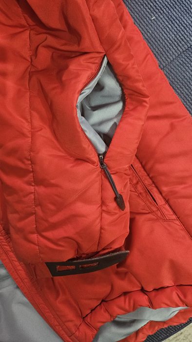 Дамско пухено  спортно яке NIKE