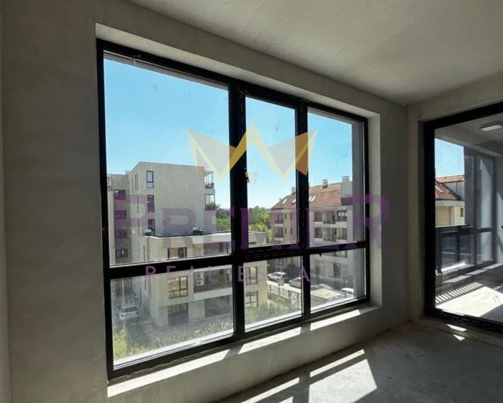 Продава се Тристаен апартамент в Пловдив, Кършияка - 107 кв.м за 1448 €/кв.м - Снимка #4