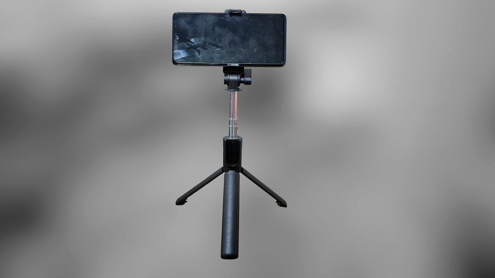 Блутуут/Bluetooth/статив/държач и селфи стик за камера или телефон