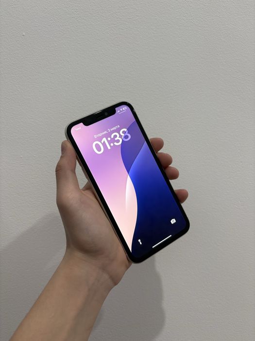 Срочно продам айфон 11