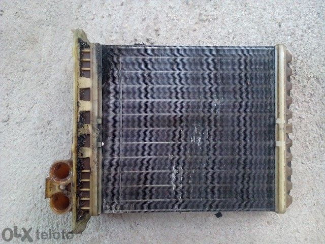 Продавам вътрешния радиатор за парното на Волво 850 2.5тди