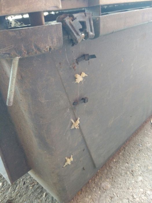 Vând cușcă transport câini