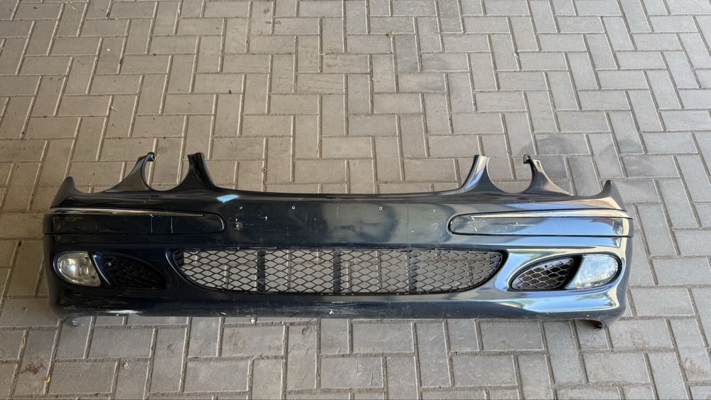 Передний бампер Mercedes W211