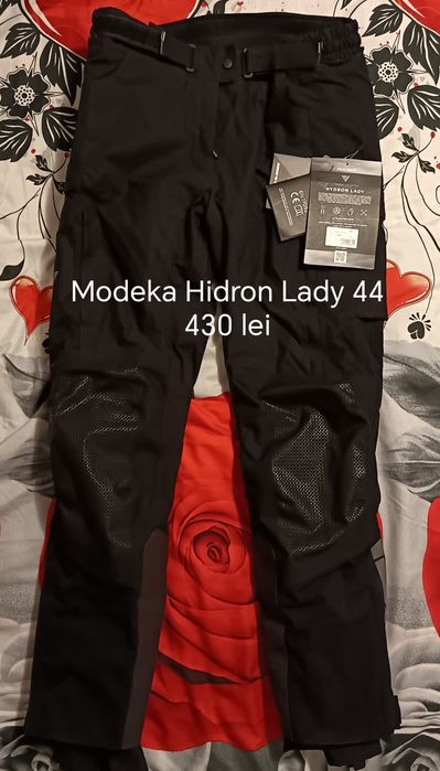 Pantaloni moto noi