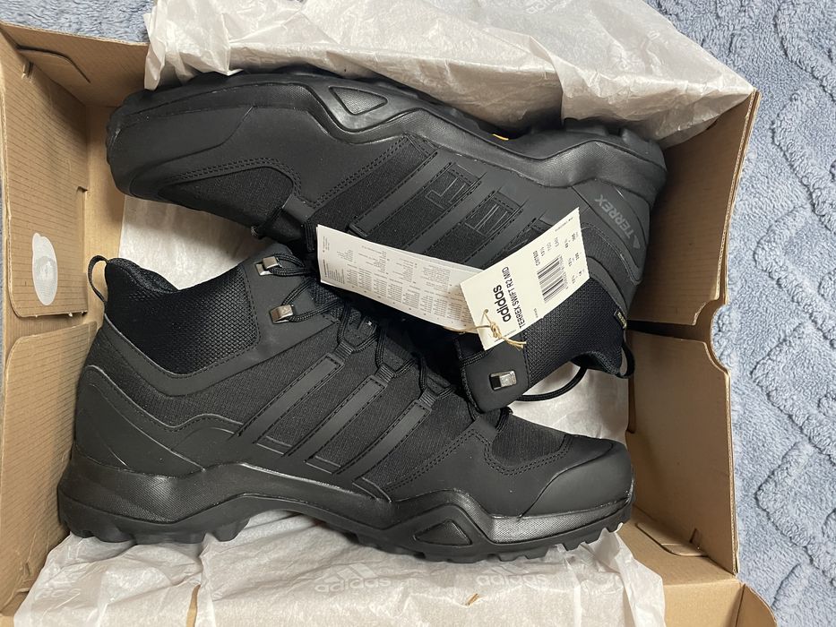 Маратонки адидас -нови 49 1/3