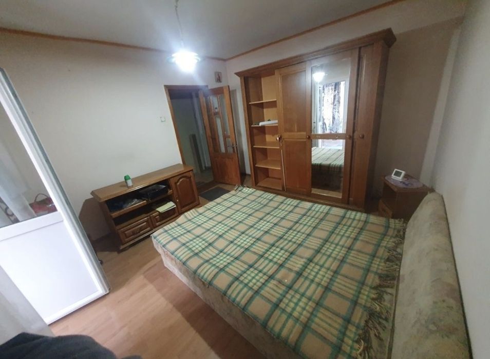 Proprietar vand apartament