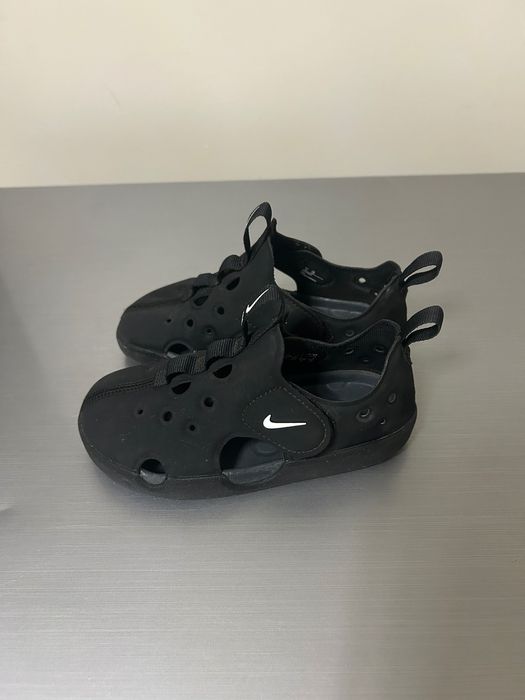 Vând sandale Nike copii