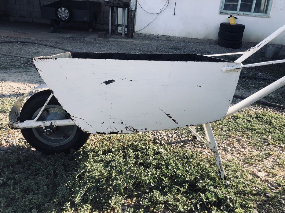 Тачка строительная