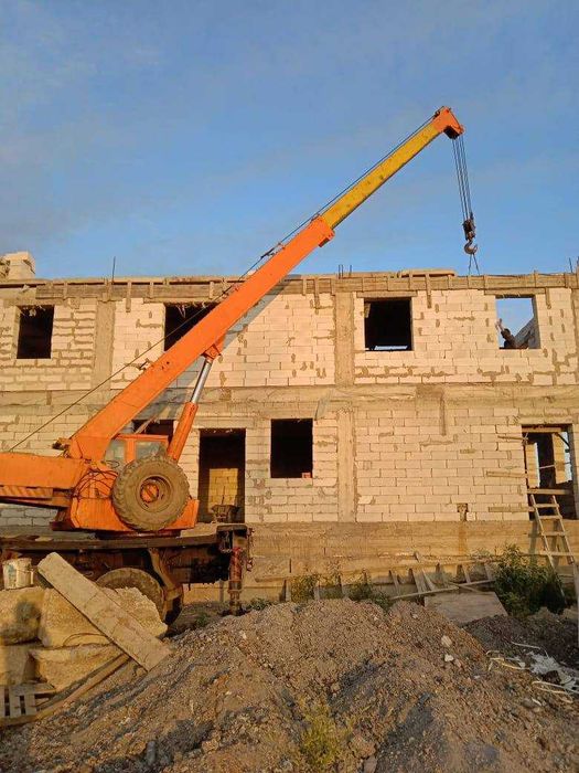 Автокран Урал КС /16 тонн /1994г.в.