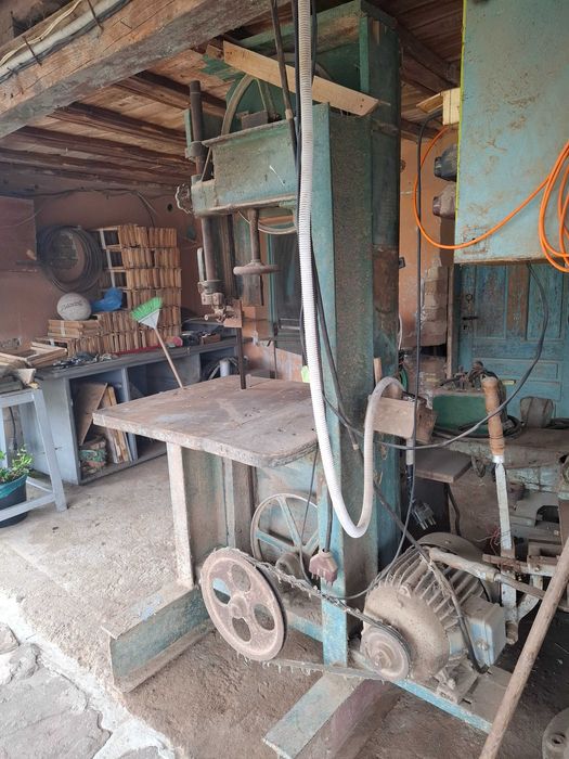 Продавам дървообработващи машини