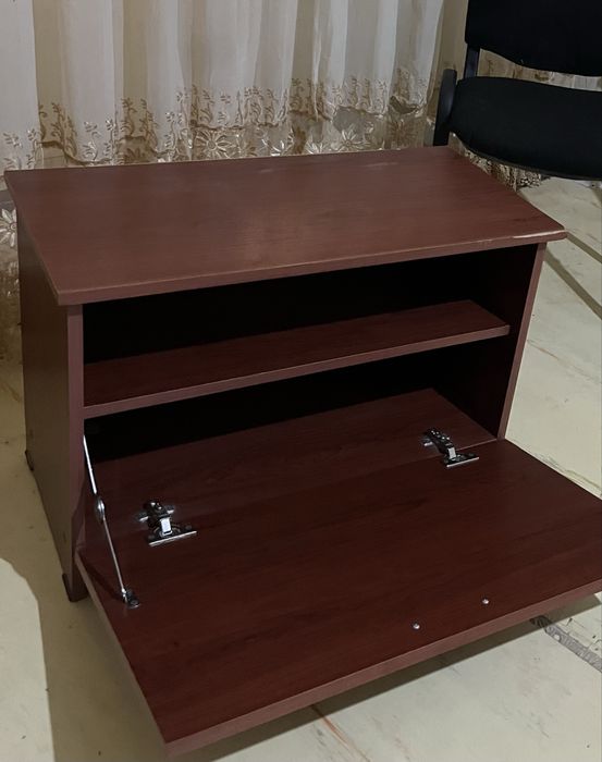 Продам стул и комод вместе