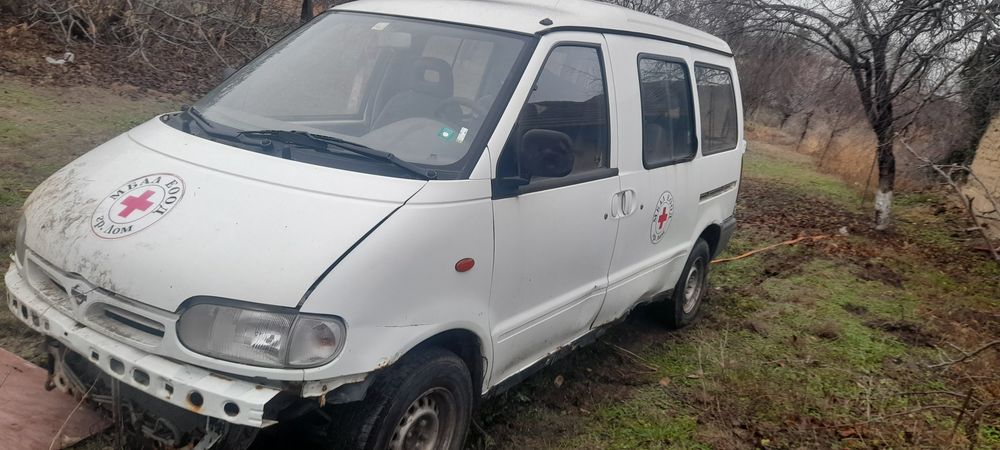 Нисан ванет, серена, на части.