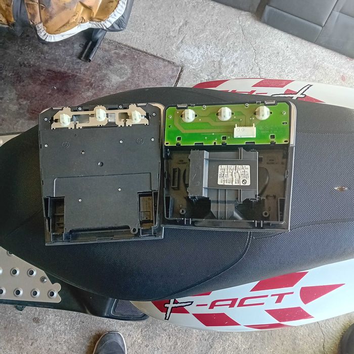 Плафониза BMW e90 и е91