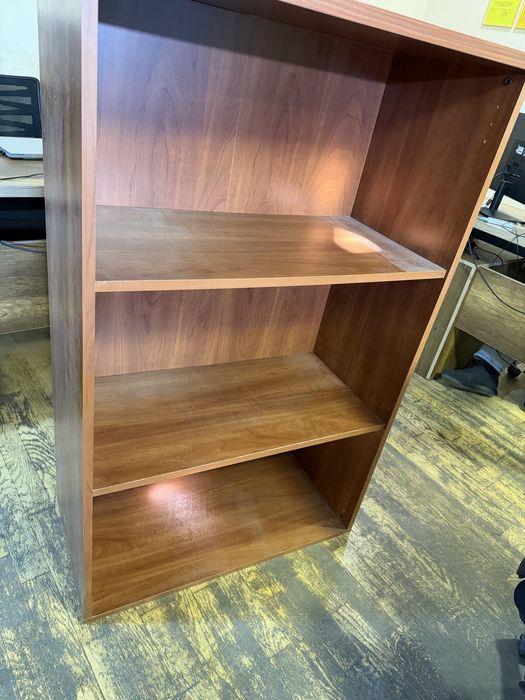 Шкаф двухстворчатый со стеклом