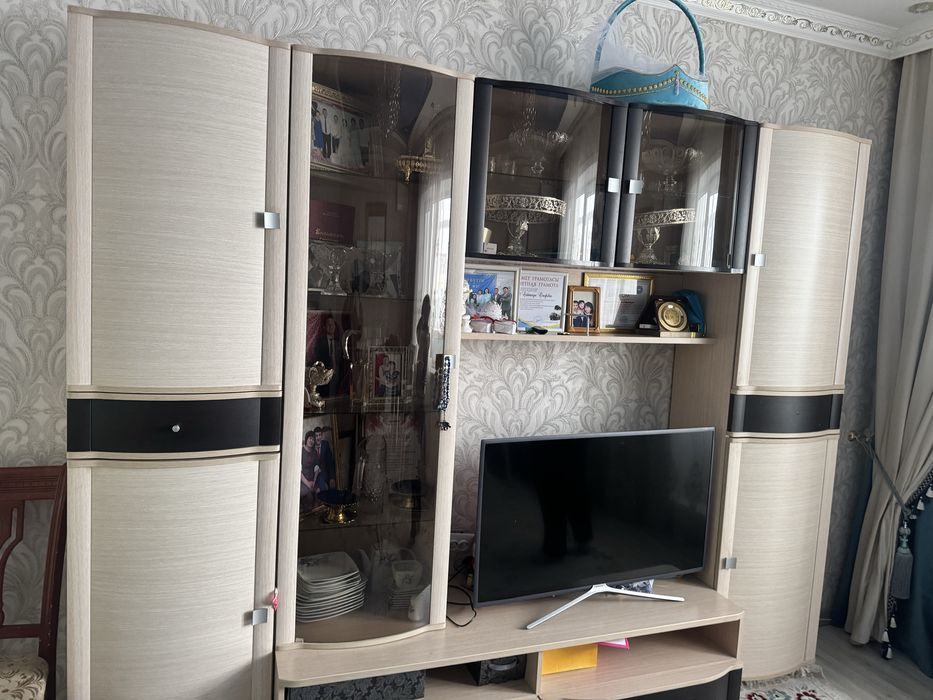 Продам гостевую стенку