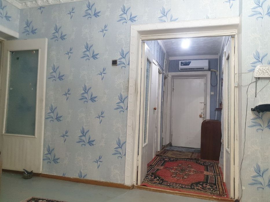 Продаётся 2х переделанная в 3х (66м²) в сердце Чирчика
