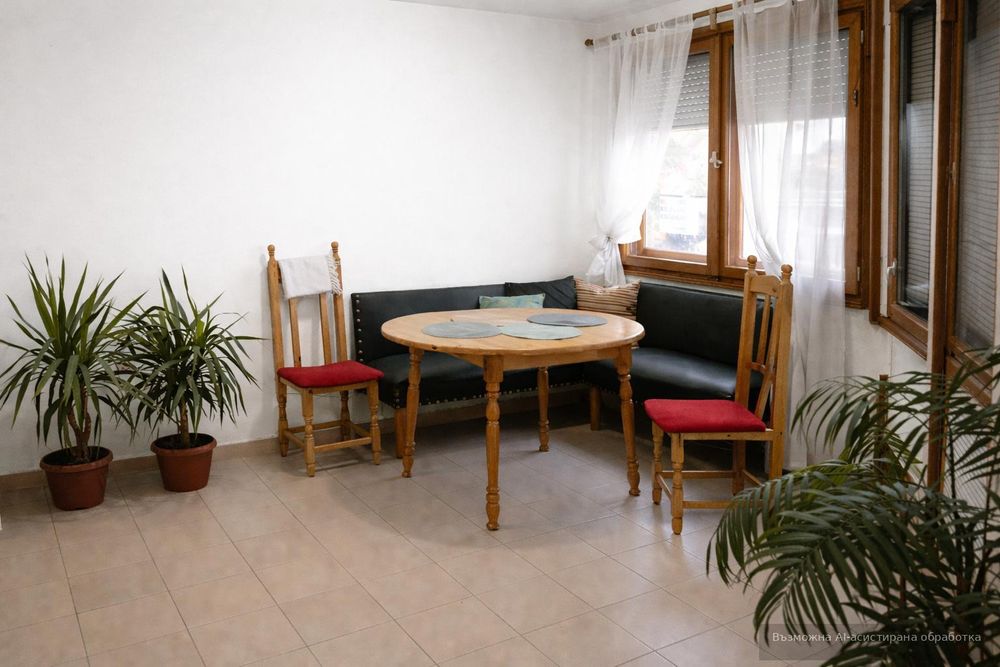 Дава се под наем Двустаен апартамент в Пловдив, Тракия - 70 кв.м за 298.86 € - Снимка #1