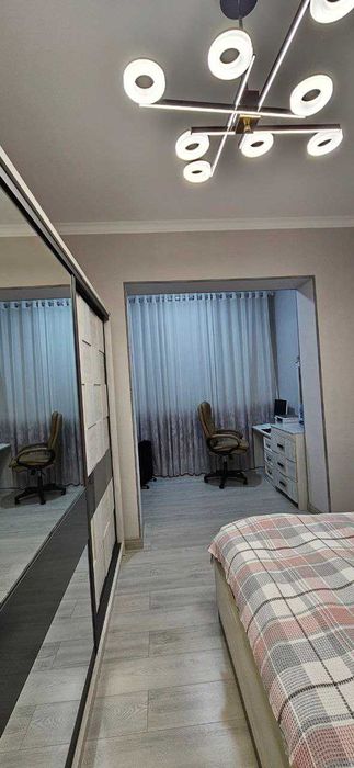 Продается квартира в центре ориентир Сулайман дом Верховный суд