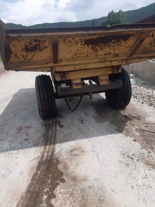 Ремарке самосвално