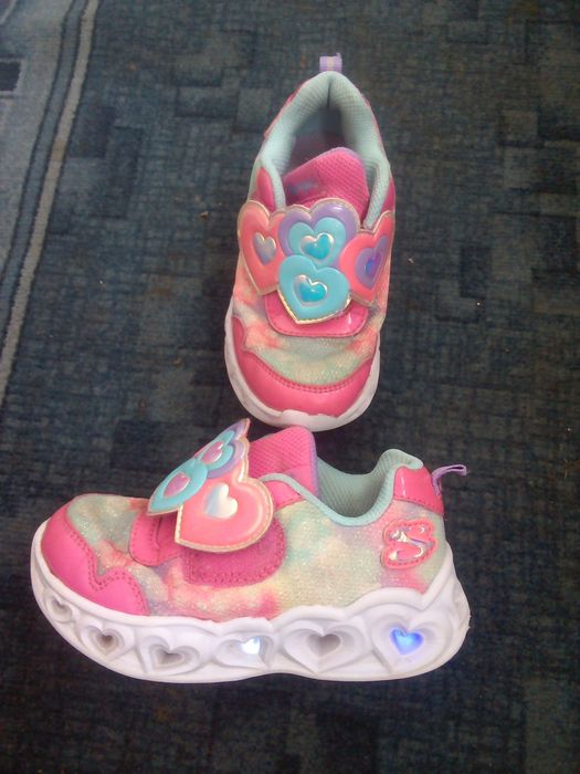 Buna vand Nr 25  pentru  plimbare