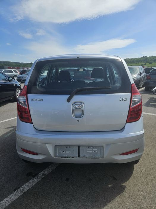 Hyundai i10. 1.1 газ бензин 2011г