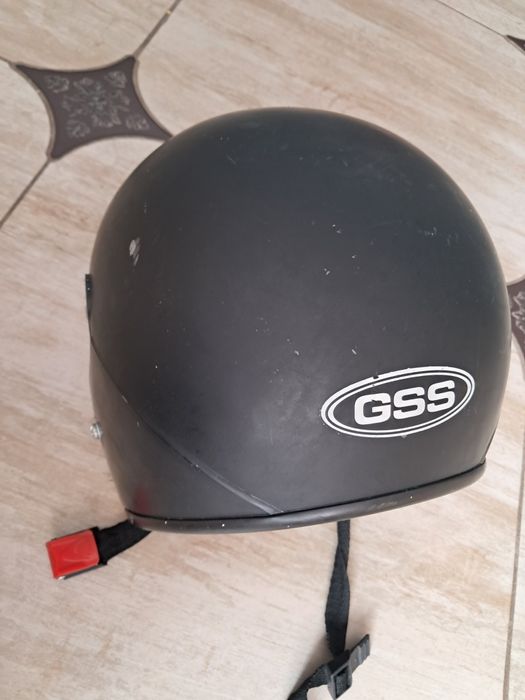 Мотошлем для скутера мопеда мотоцикла.