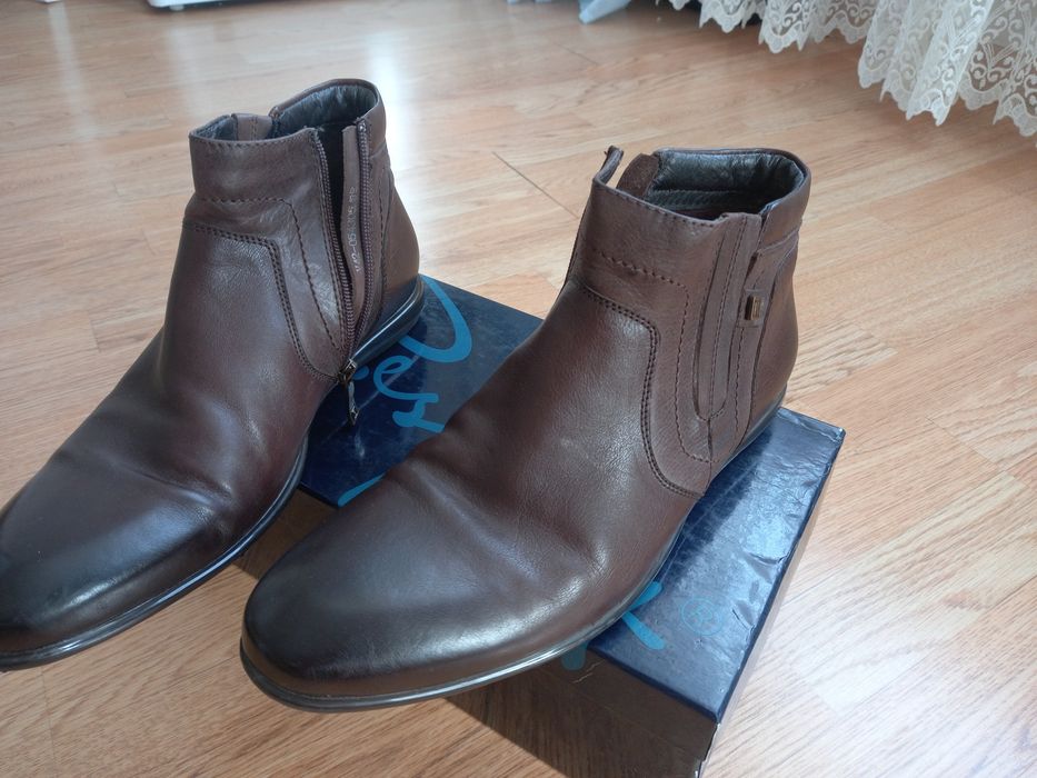 Продам демисезонную обувь