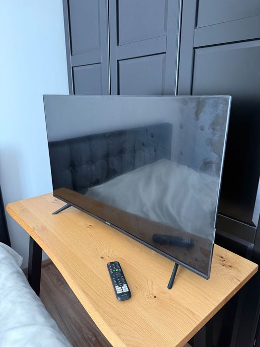 Televizor Smart 4k 108cm Hisense