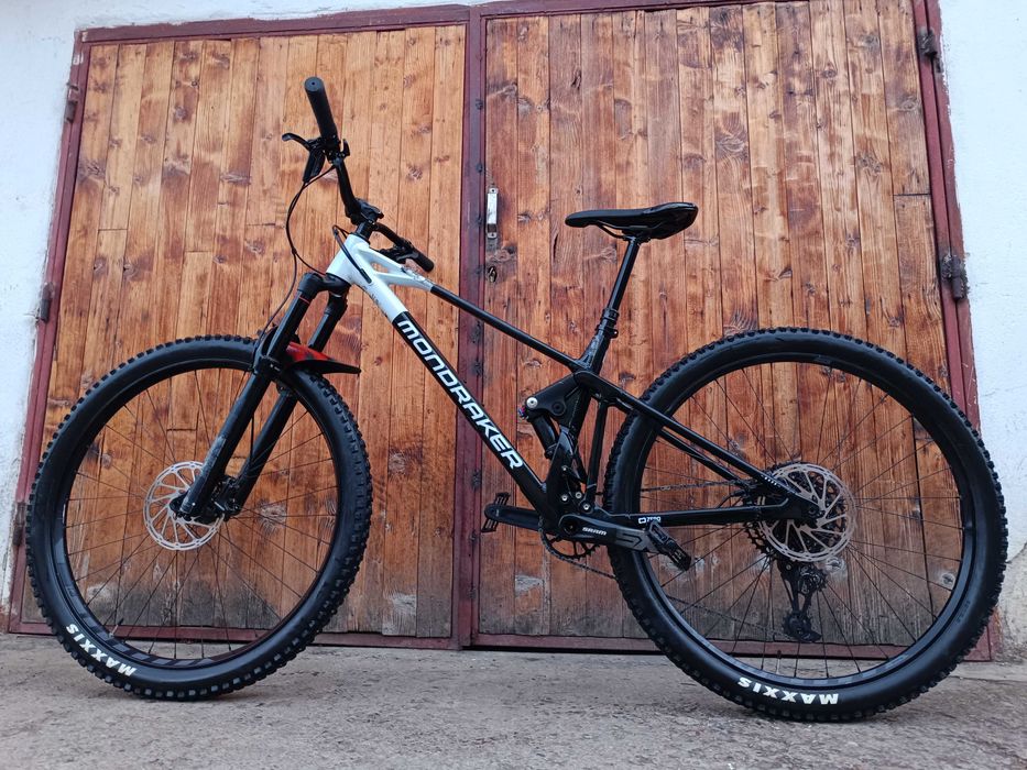 2025 Mondraker Raze