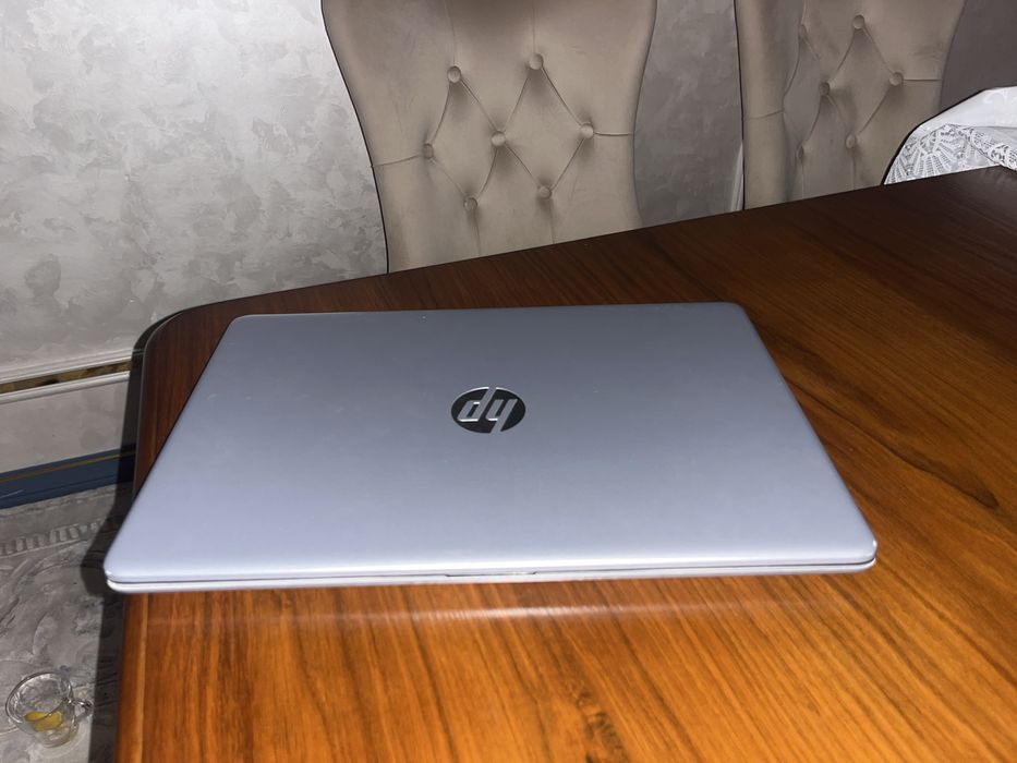HP 250 G8 i3 11-avlod 8GB 256GB