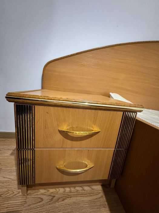 Кровать двуспальная