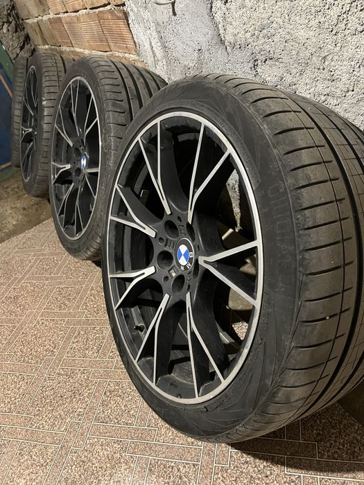 Гуми с джанти 19ки БМВ