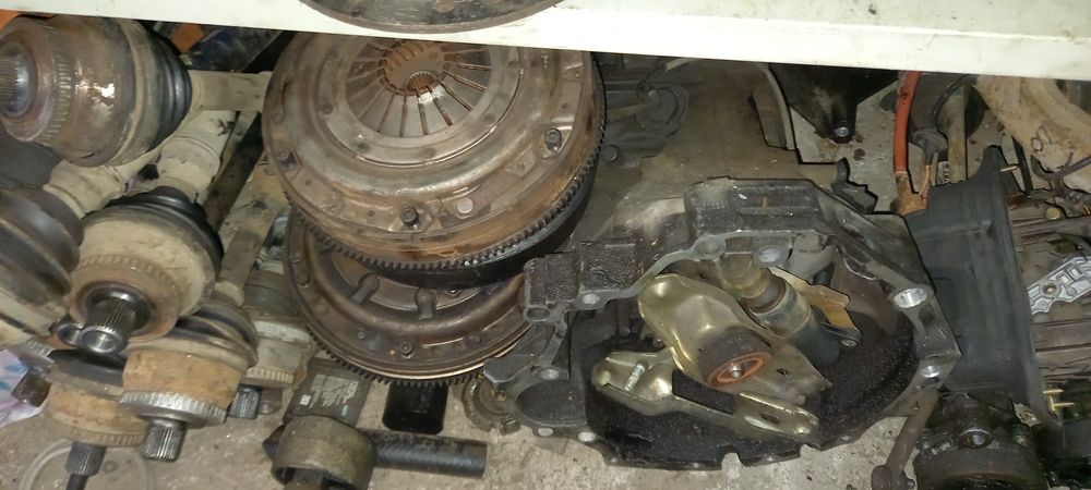 Скорости,Маховик,Полуоски Пасат Б5/б5.5 от 97до 2005г