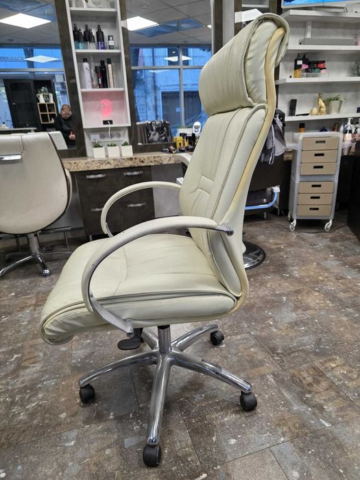 Фризьорски столове