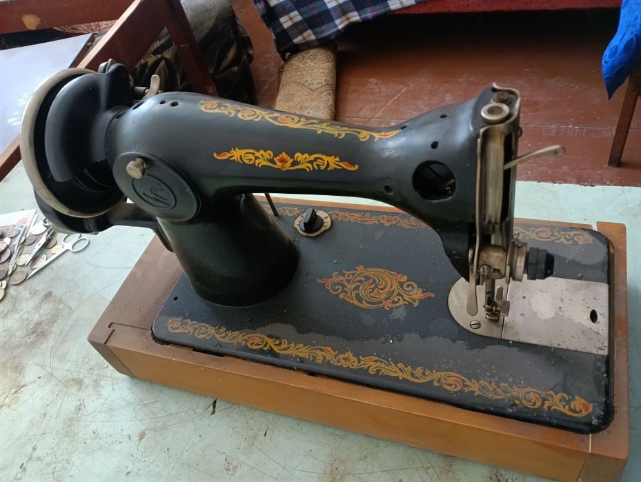 Швейная машинка 1982 года