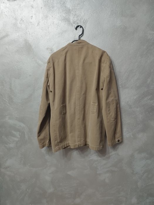 Мъжко яко без никакви забележки