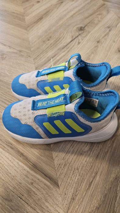 Adidasi Adidas mărimea 27