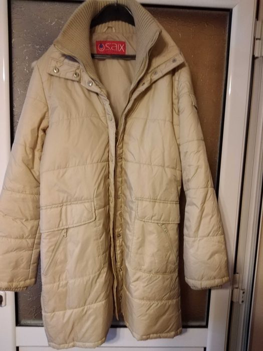 Продавам дамска шушлекова шуба