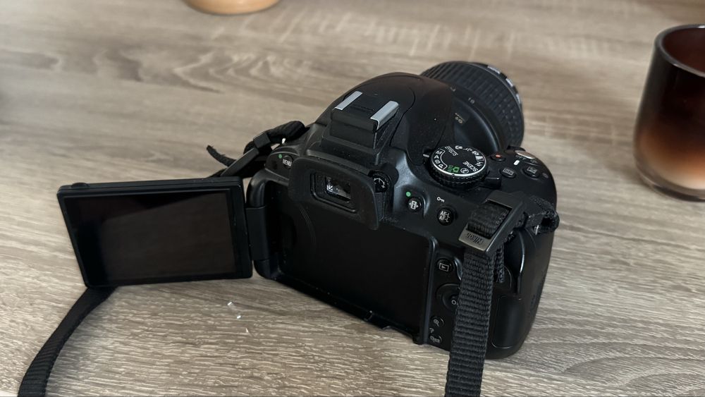 Nikon d5100 / фотоаппарат