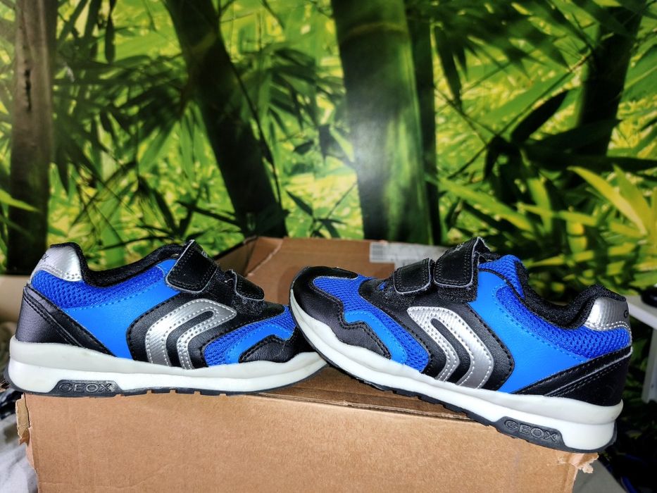 Обувки за момче Geox