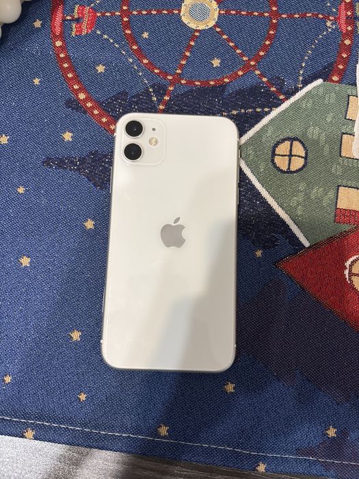 iPhone 11  без торга