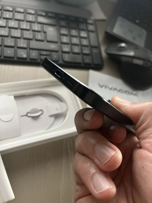 iPhone 16 pro Black Titanium 128GB + ГАРАНЦИЯ VivaCom