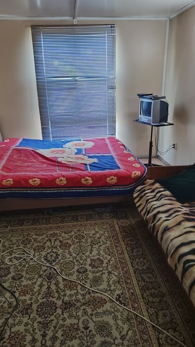 Продам дачу с выходом на воду .