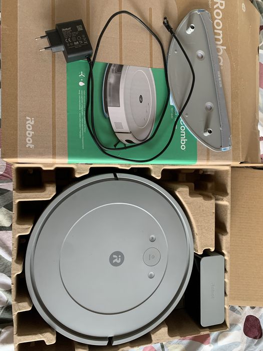 iRobot Roomba Combo Essential Wi-Fi