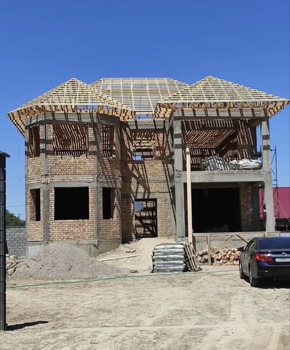 Строители с Узбекистана