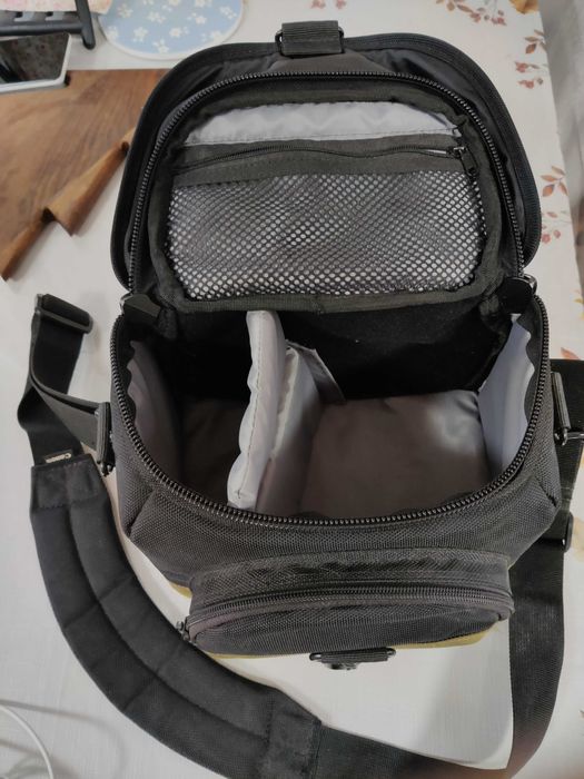 Фотоапарат canon 1200d