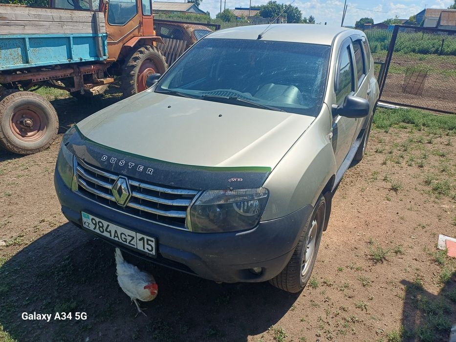 Продам рено дастер 2014г 4х4