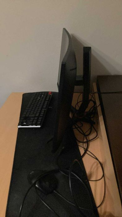 Монитор:  AOC, CQ27G2U/BK 144hz